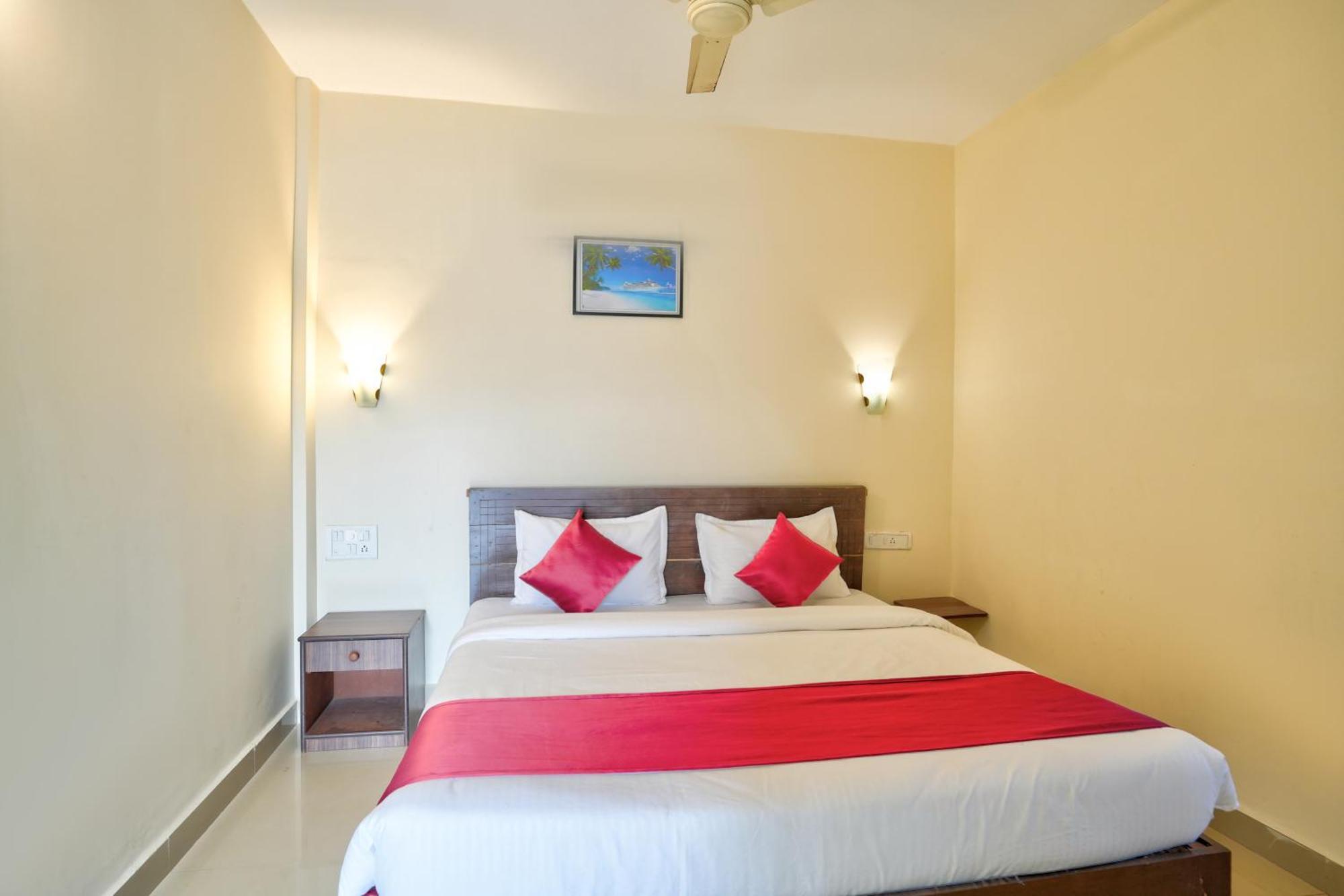 Hotel Salty Waves Baga Kültér fotó